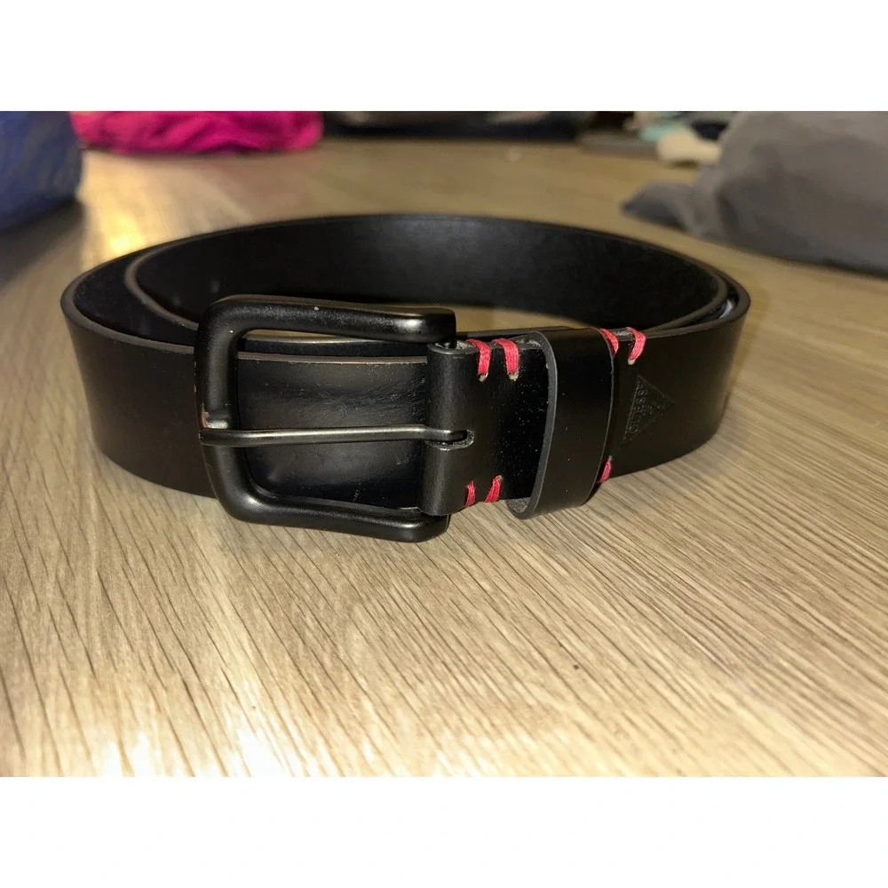 NWT GUESS Black Leather Belt Red Stitching Matte Buckle Mens XL Essential Grudge